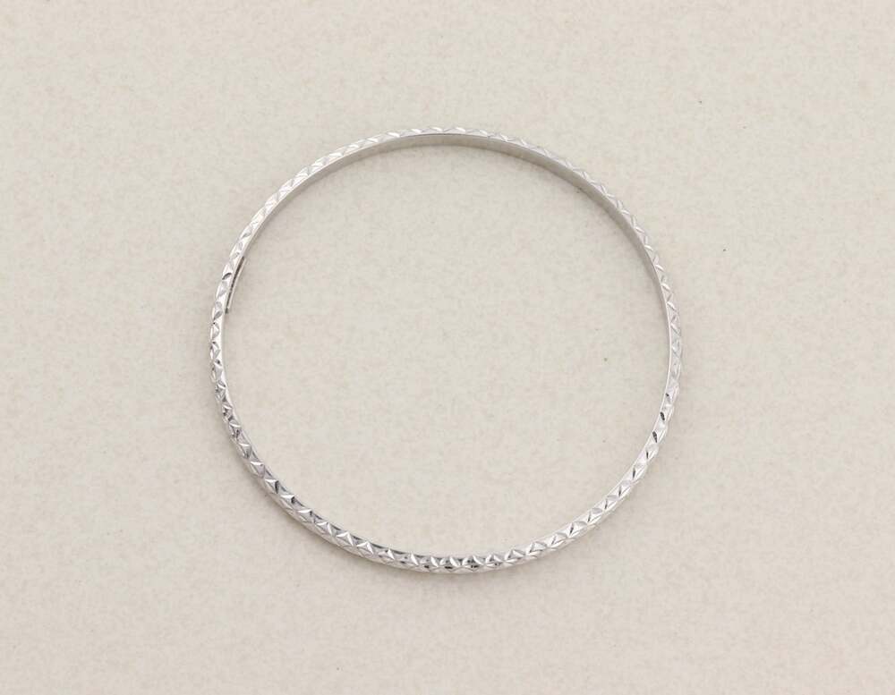 Sterling Silver Diamond Cut Bangle Bracelet 7 1/2" inch - Picture 2 of 5